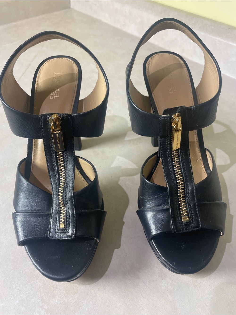 MICHAEL Michael Kors Black Berkley Mid Platform TStrap Sandal Women Gold Zip 9M